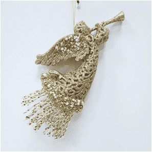 Adorno de ángel con perlas y brillo dorado