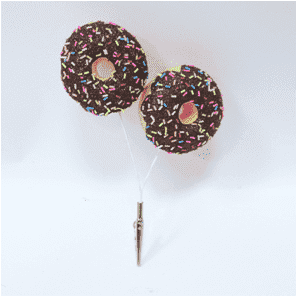 Broche navideño vibrante de donut
