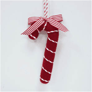 Adorno colgante de bastón de caramelo navideño de felpa en tono rojo.